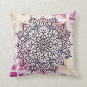 Coussin Bleu jaune pourpre rose heureux et or de mandala