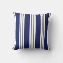 Bleu marine et rayures côtières blanches