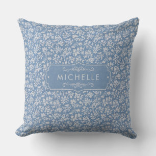 Coussin Bleu pastel doux et motif floral bohème blanc gris