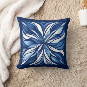 Coussin Bliss Bleus : Art Floral Bio en Bleu et Blanc