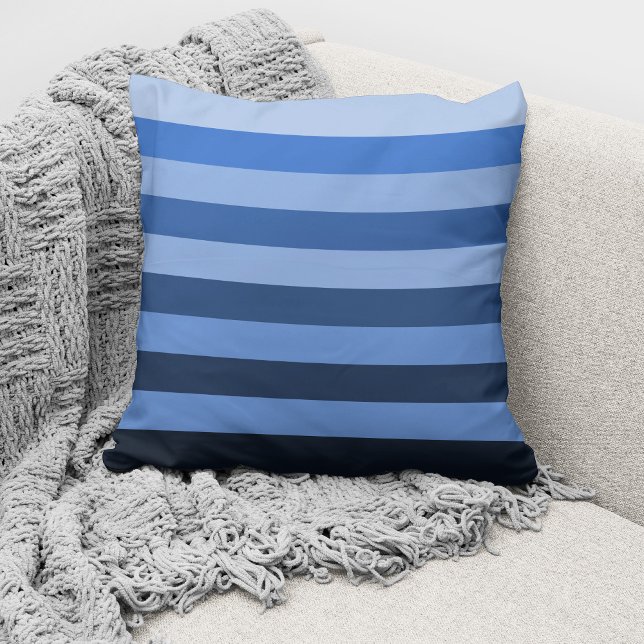 Coussin Bloc de couleur moderne bleu monochrome (Créateur téléchargé)