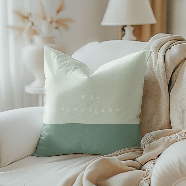 Coussin Bloc de couleur personnalisé vert menthe (Mint Color Block Personalized Throw Pillow)