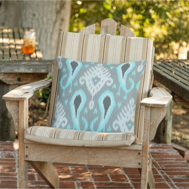 Coussin Bohemian Aqua Turquoise Ikat Motif d'art tribal (Chaise)