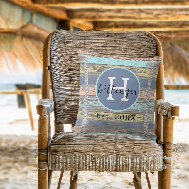 Coussin Bois de chauffe couleur vive personnalisé (Personalized Bright Color Driftwood Throw Pillow)