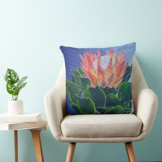 Coussin Bold King Protea | Hand-Painted Floral Art