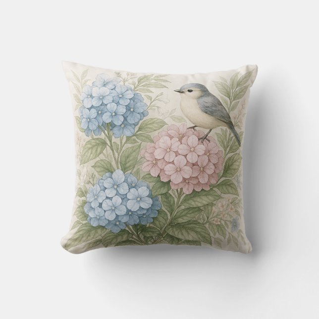 coussin botanique boho hydrangea throw pillow (Front)