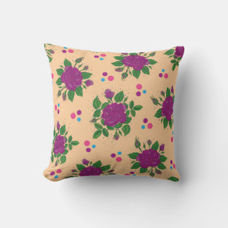 Coussin bouquets violets roses avec pois