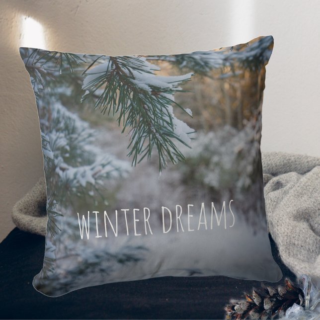 Coussin Branches de pin couvertes de neige (Créateur téléchargé)