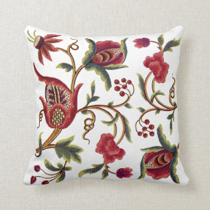 Coussin brodé Floral Faux Jacobean