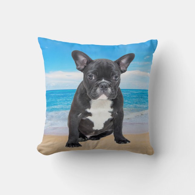 Coussin Bulldog Français Assis Sur La Plage (Recto)