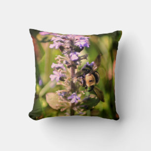 Coussin Bumble Abeille Sur Fleur Violet Haut