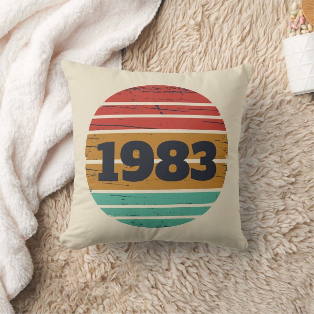 Coussin Cadeau d'anniversaire vintage personnalisé (Couverture)