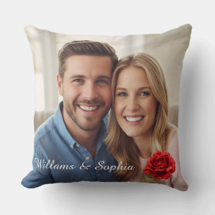 Coussin Cadeaux de rose de noms personnalisés de photo de