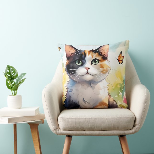 Coussin Calico Cat dans le jardin de printemps avec papill (Chaise)