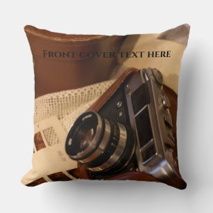 Coussin Caméra analogique vintage en coque marron cuir