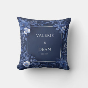 Coussin Carré Floral Sculptural Bleu Marine Monochrome