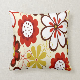 Coussin Carreau rouge, jaune et Brown de fleurs