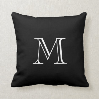 Coussin Carreaux noirs et blancs 2 de monogramme fait sur