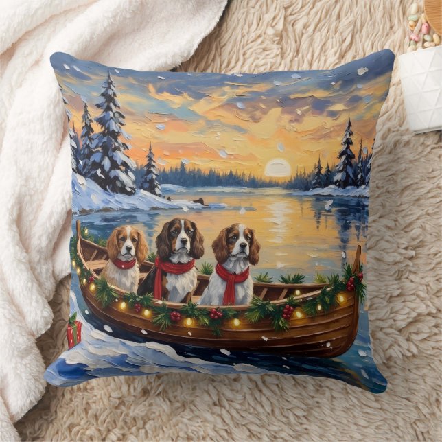 Coussin Cavalier King Charles Spaniel Christmas Boat (Couverture)