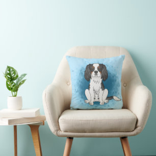 Coussin Cavalier King Charles Spaniel tricolore sur fond b
