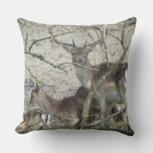 Coussin Cerf en jachère dans la forêt Jeu d'oreiller