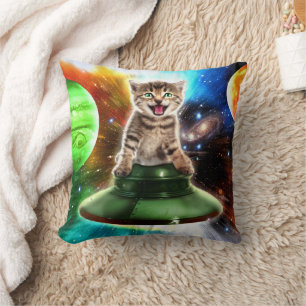 Coussin Chat Alien dans la soucoupe de l'ufo