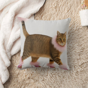 Coussin Chat de Style en Talons Roses et Glamour Douillet