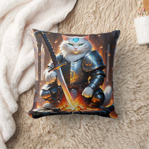 Coussin Chat guerrier en armure Forger une épée à l'aube