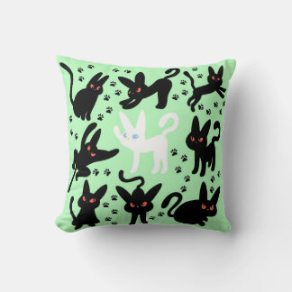 Coussin chaton mignon