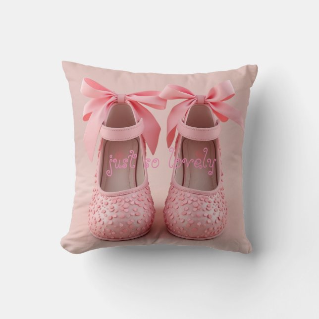 Coussin chaussures roses (Recto)
