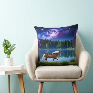 Coussin Cheval belge Palomino sous ciel étoilé violet