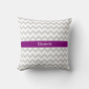 Coussin Chevron Blanc Lt Gray Violet Monogramme Nom