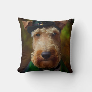 Coussin chien airedale à la Saint-Patrick