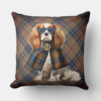 Coussin Chien Cavalier King Charles et monogramme à carrea
