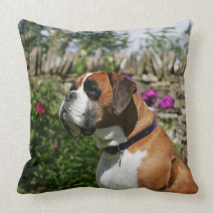 Coussin Chien de boxeur en fleurs