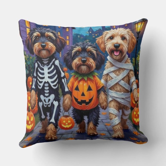 Coussin Chiens Havanais Costumes d'Halloween en Trick ou e (Verso)