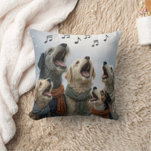 Coussin Chiens qui chantent des chants de Noël dans des fl