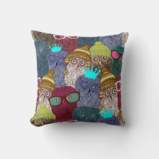 Coussin Chouette dans la couronne (Recto)