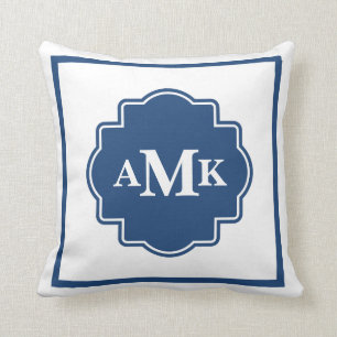 Coussin classique de monogramme de bleu marine et