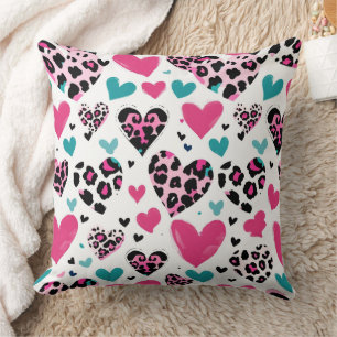 Coussin Cœur d'amour audacieux léopard – Rose, Noir & Sarc