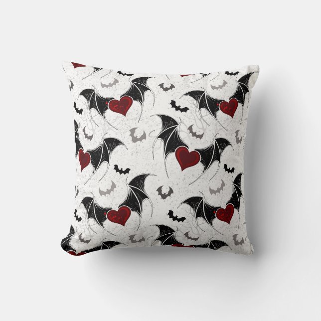 Coussin Coeur d'Halloween avec ailes de chauve-souris noir (Recto)