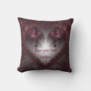 Coussin Coeur gothique pourpre 001