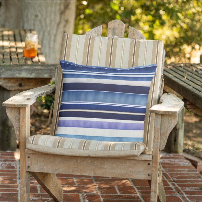 Coussin Collection de rayures de bateaux bleus de la Marin (Chaise)