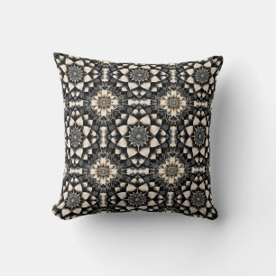 Coussin Conception de mandala floral orné