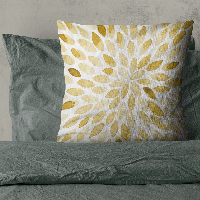 Coussin Contours de brosse jaune aquarelle (Créateur téléchargé)