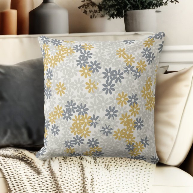 Coussin Couche De Maisson Floral Gris Bleu Et Or (throw pillow for living room floral couch throw pillow grey, blue, gold and beige)