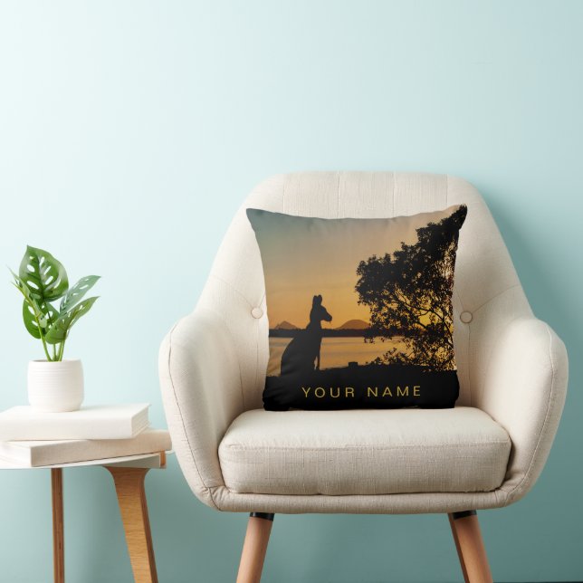 Coussin Coucher de soleil noir et or Kangaroo Tree Silhoue (Chaise)