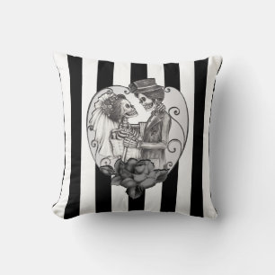 Coussin Couple de mariage de danse de squelette rayé d'amo