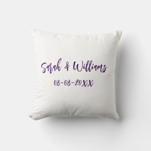 Coussin Couple de mariés. Nom date violet simple minimal m