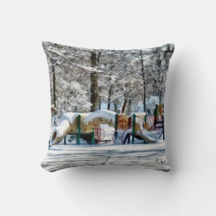 Coussin Cour de récréation hivernale